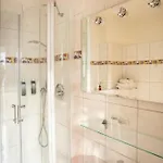 Hotel Ostseeblick - Direkt Hinter Den Duenen Karlshagen