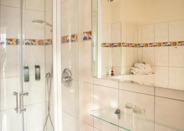 Hotel Ostseeblick - Direkt Hinter Den Duenen Karlshagen