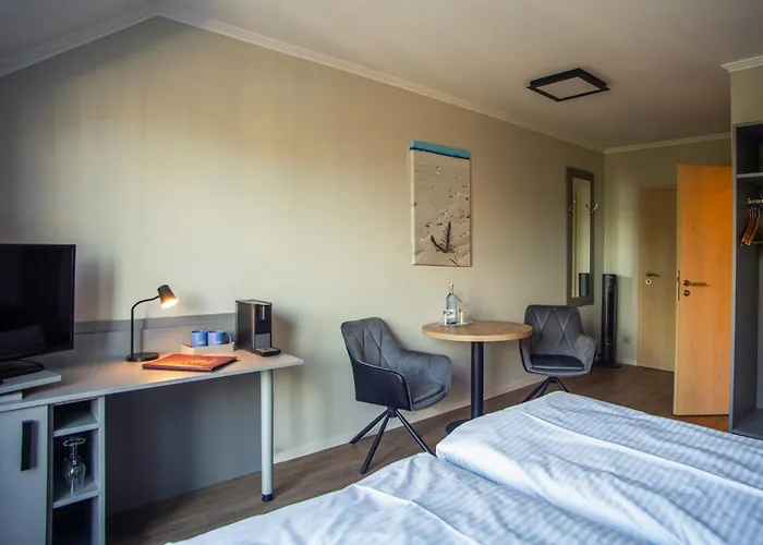 Hotel Ostseeblick - Direkt Hinter Den Duenen Karlshagen